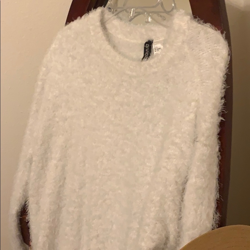 Sweater - Picture 2 of 3